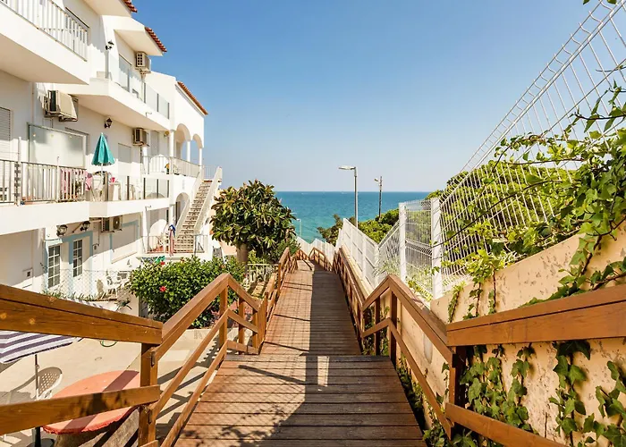 Appartamento On The Stunning Olhos De água *