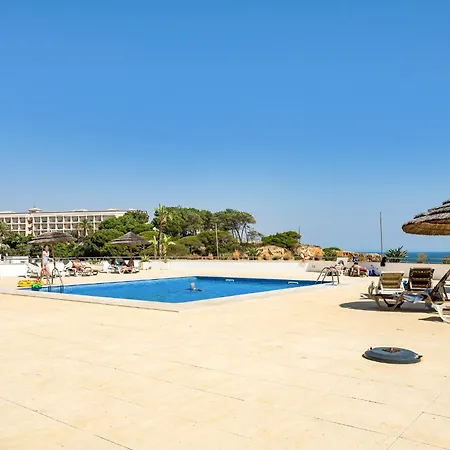 On The Stunning Olhos De água * Albufeira